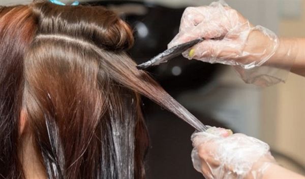 Cảnh báo Nguy cơ ung thư tăng khi nhuộm tóc quá nhiều trong năm