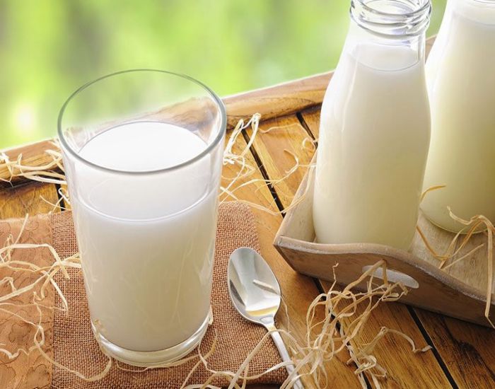 5 mẹo dưỡng tóc bằng sữa tươi không đường hiệu quả tại nhà - Dầu gội dược  liệu Nguyên Xuân