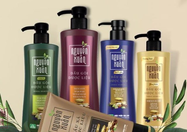 Review dầu gội Nguyên Xuân có tốt không?